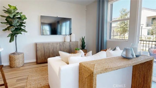 4265 S Gasly Paseo, Ontario, CA 91762