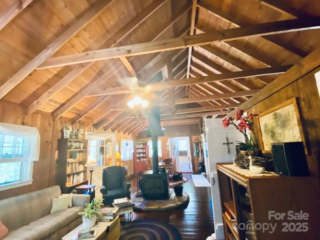 100 Crosspatch Drive, Bryson City, NC 28713