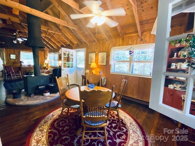100 Crosspatch Drive, Bryson City, NC 28713