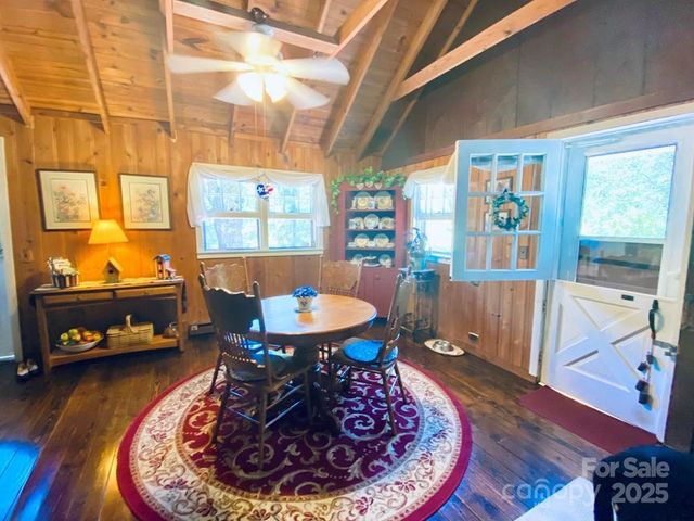 100 Crosspatch Drive, Bryson City, NC 28713