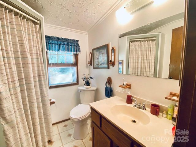 100 Crosspatch Drive, Bryson City, NC 28713