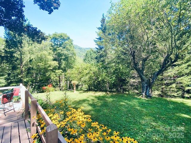 100 Crosspatch Drive, Bryson City, NC 28713