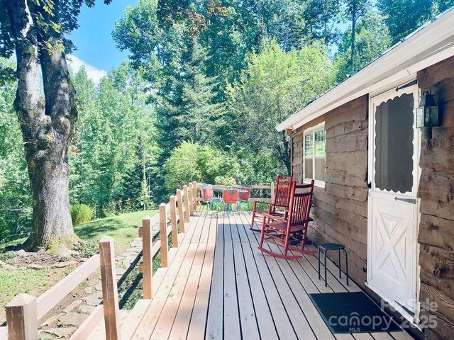 100 Crosspatch Drive, Bryson City, NC 28713