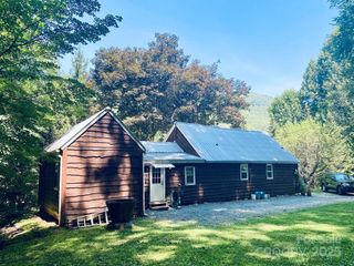 100 Crosspatch Drive, Bryson City, NC 28713