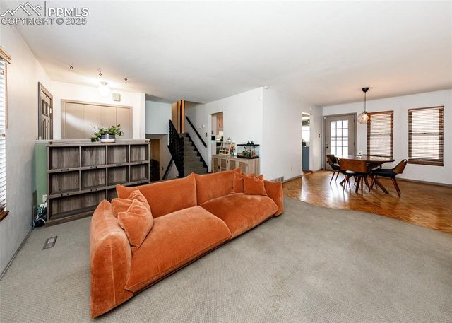 7 Briargate Terrace, Pueblo, CO 81001