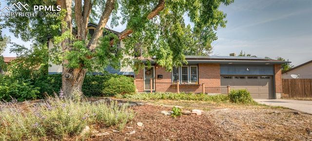 7 Briargate Terrace, Pueblo, CO 81001
