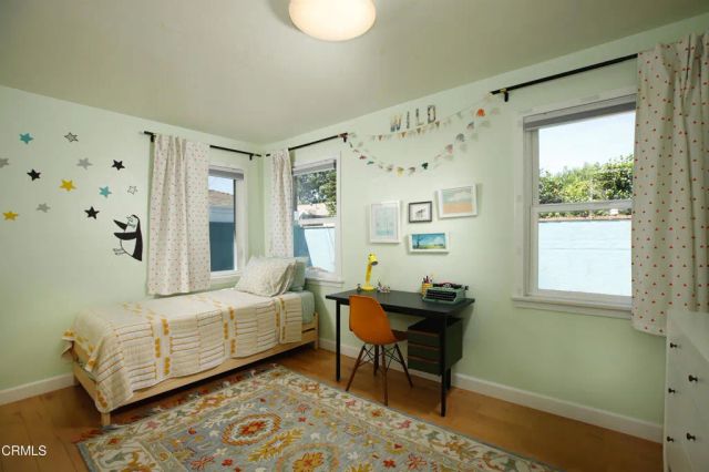 2901 W Oak Street, Burbank, CA 91505