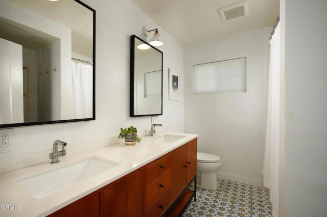 2901 W Oak Street, Burbank, CA 91505