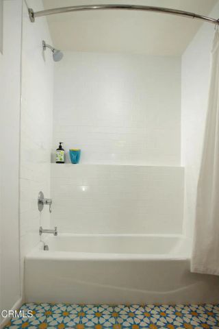 2901 W Oak Street, Burbank, CA 91505