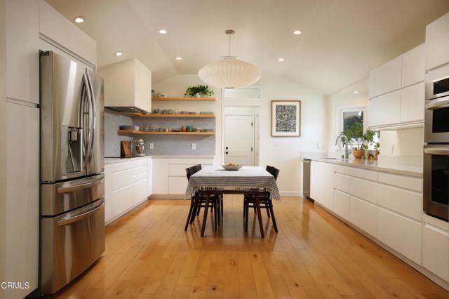 2901 W Oak Street, Burbank, CA 91505