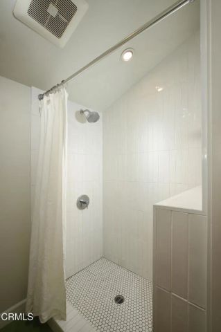 2901 W Oak Street, Burbank, CA 91505