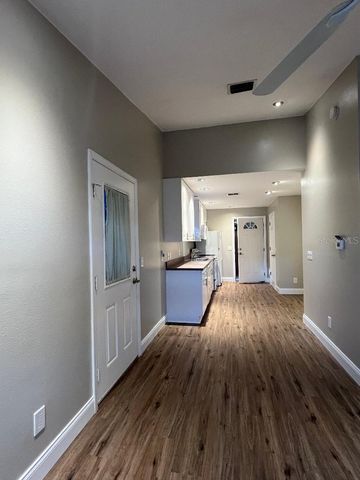 270 E LAKE AVENUE, Longwood, FL 32750