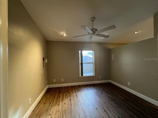 270 E LAKE AVENUE, Longwood, FL 32750