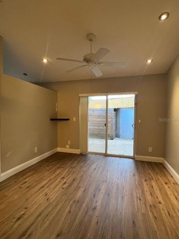 270 E LAKE AVENUE, Longwood, FL 32750