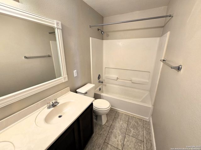 24611 Magnolia Falls, San Antonio, TX 78261