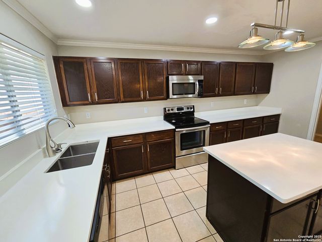 24611 Magnolia Falls, San Antonio, TX 78261