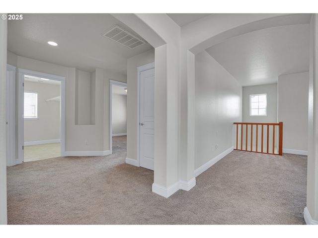812 N 27TH Ave, Cornelius, OR 97113