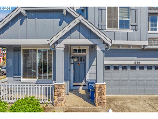 812 N 27TH Ave, Cornelius, OR 97113