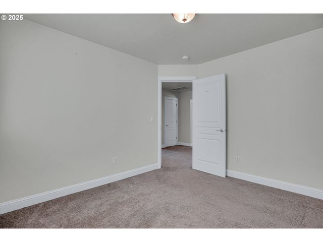812 N 27TH Ave, Cornelius, OR 97113