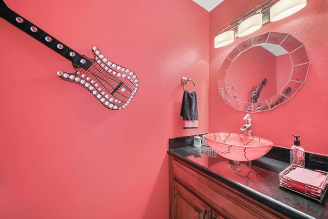 175 Las Lomas, Palm Desert, CA 92260