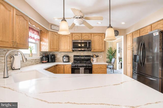 12 CASTOR CT, Blackwood, NJ 08012