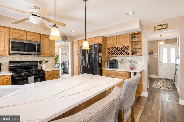 12 CASTOR CT, Blackwood, NJ 08012