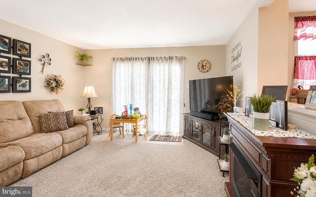 12 CASTOR CT, Blackwood, NJ 08012