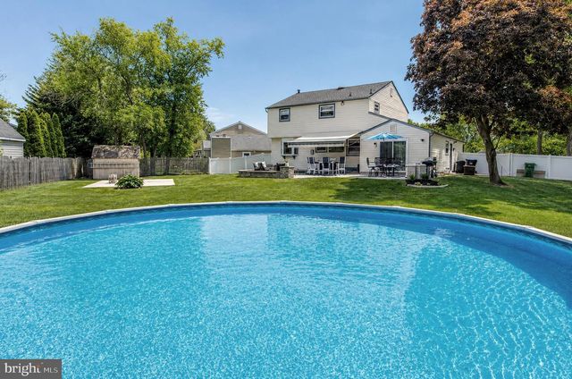 12 CASTOR CT, Blackwood, NJ 08012