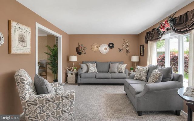 12 CASTOR CT, Blackwood, NJ 08012