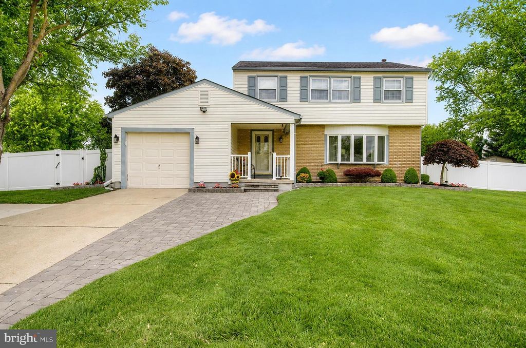 12 CASTOR CT, Blackwood, NJ 08012