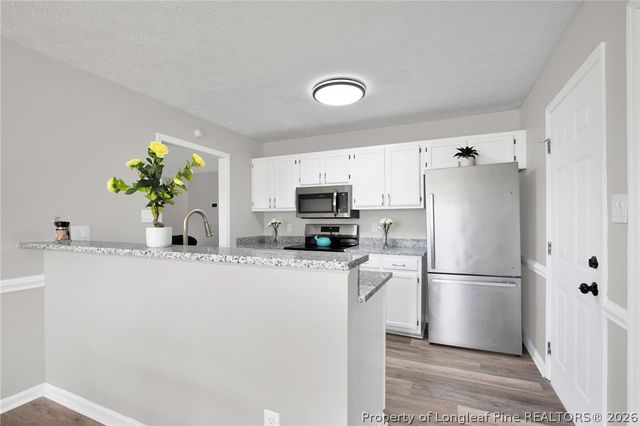805 Windingwood Place, Hope Mills, NC 28348