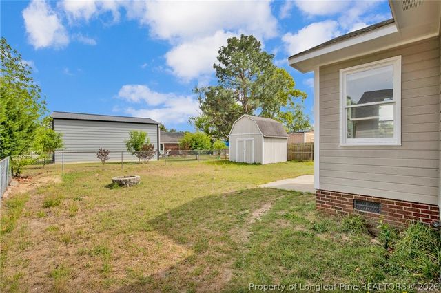 805 Windingwood Place, Hope Mills, NC 28348