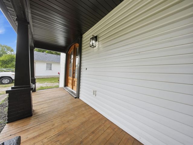 1139 W Lynn Street, Springfield, MO 65802