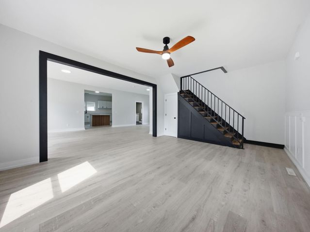 1139 W Lynn Street, Springfield, MO 65802