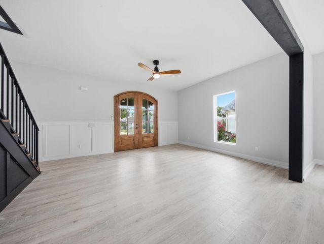 1139 W Lynn Street, Springfield, MO 65802