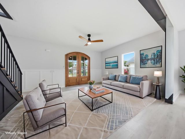 1139 W Lynn Street, Springfield, MO 65802