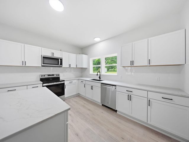 1139 W Lynn Street, Springfield, MO 65802