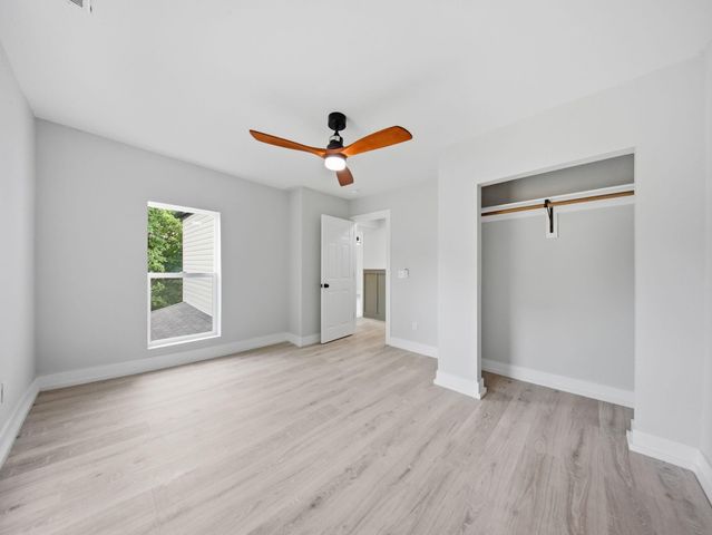 1139 W Lynn Street, Springfield, MO 65802