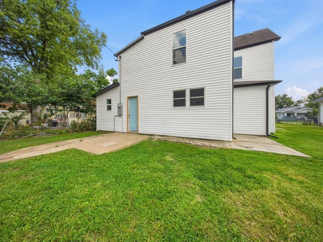 1139 W Lynn Street, Springfield, MO 65802