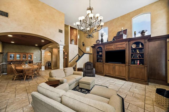 2034 Norfolk Street, Houston, TX 77098