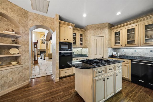 2034 Norfolk Street, Houston, TX 77098