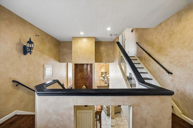 2034 Norfolk Street, Houston, TX 77098