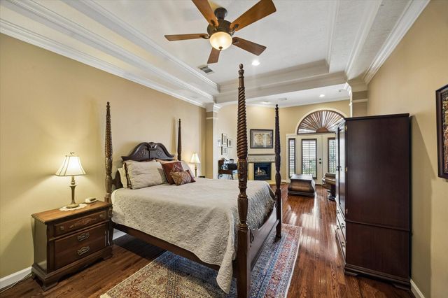 2034 Norfolk Street, Houston, TX 77098