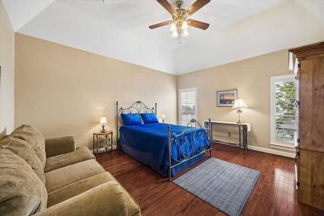 2034 Norfolk Street, Houston, TX 77098