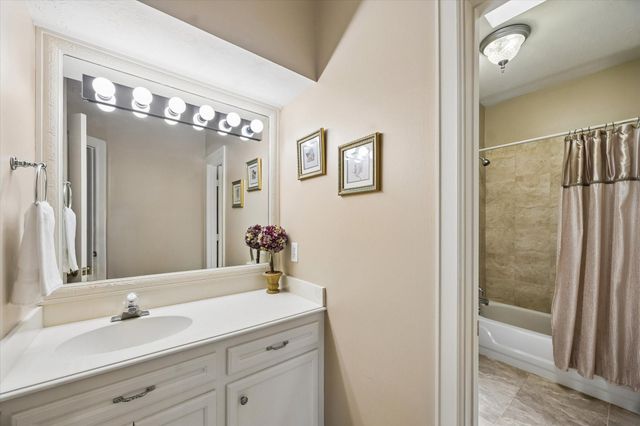 2034 Norfolk Street, Houston, TX 77098