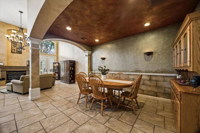 2034 Norfolk Street, Houston, TX 77098