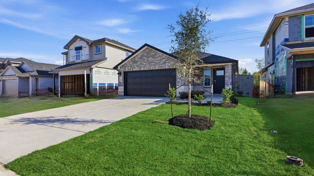 3421 Horseshoe Trail Lane, League City, TX 77511