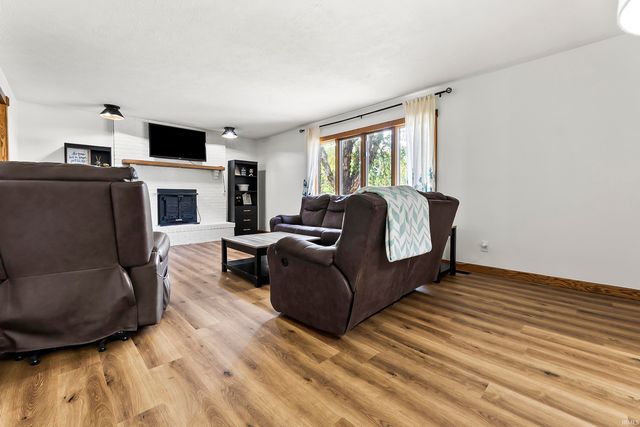 106 EMS C30 Lane, Warsaw, IN 46582