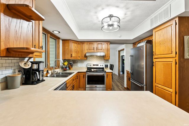 106 EMS C30 Lane, Warsaw, IN 46582