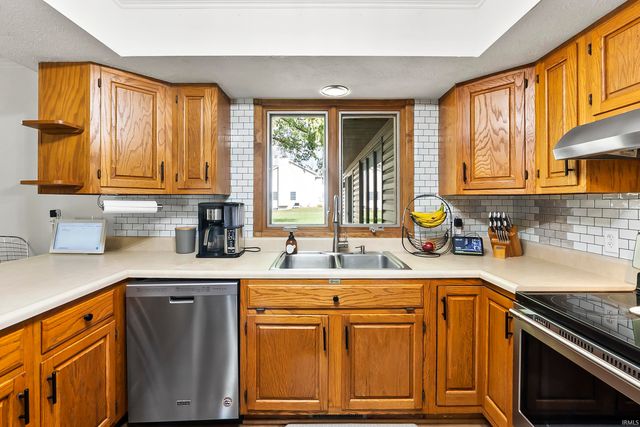 106 EMS C30 Lane, Warsaw, IN 46582